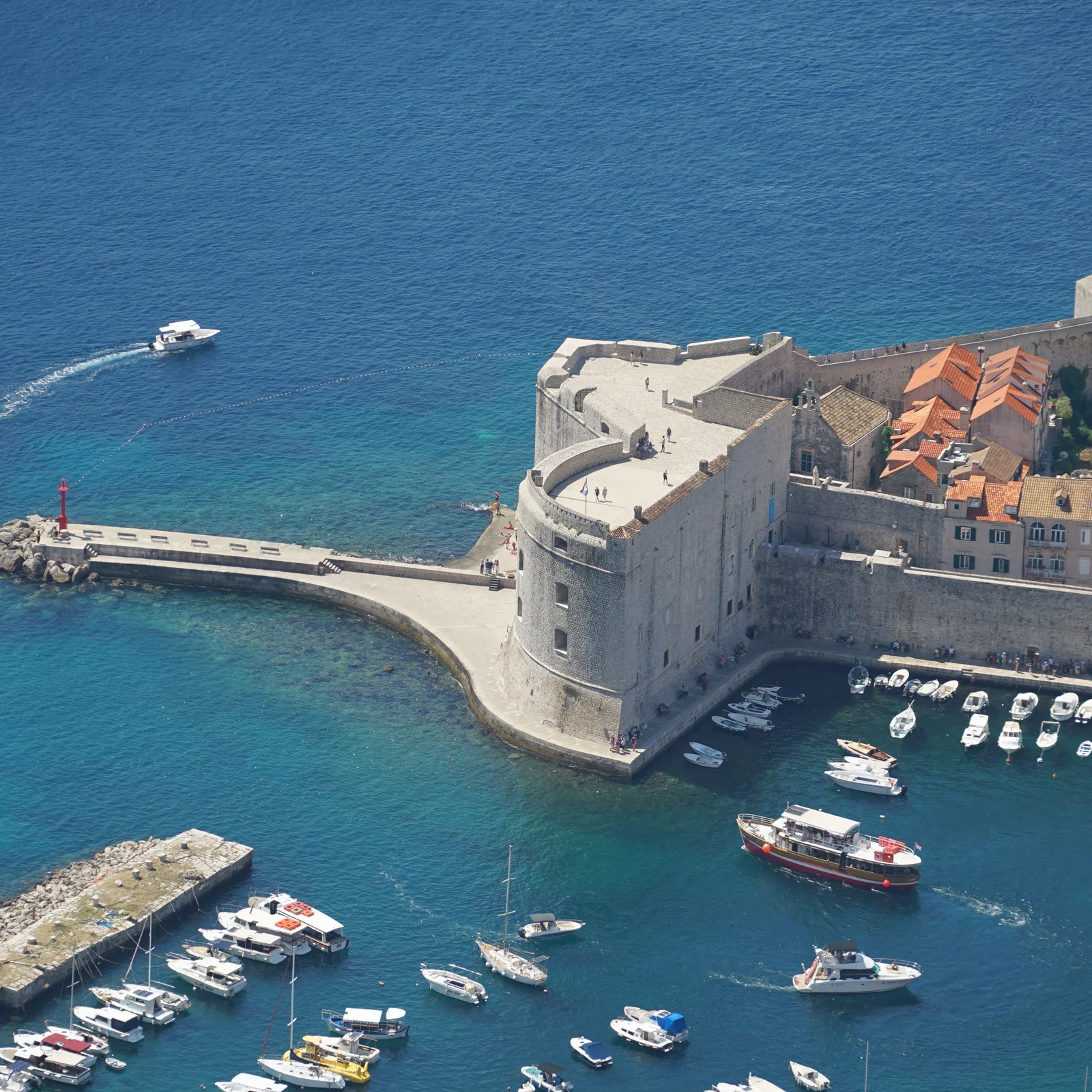 Le fort et le vieux port de Dubrovnik